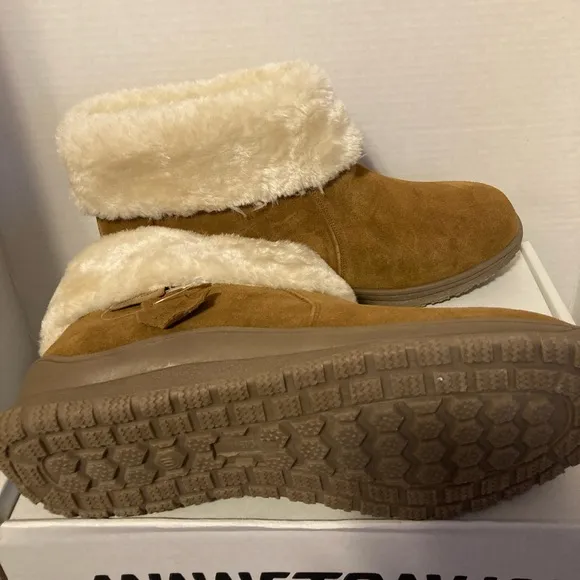 MINNETONKA Genuine Suede Water and Stain Resistant Ankle Boots