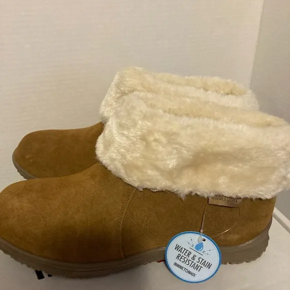 MINNETONKA Genuine Suede Water and Stain Resistant Ankle Boots