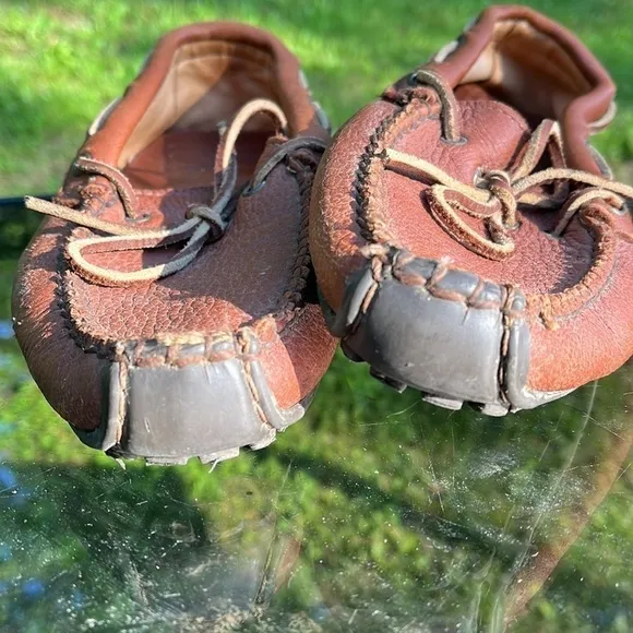 Minnetonka leather moccasins brown, vintage