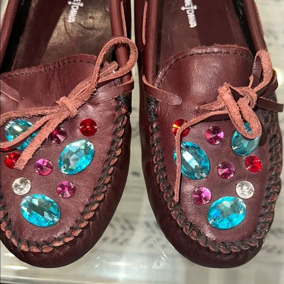 Minnetonka opening ceremony Embellished Leather Loafers - Brown womens size 7