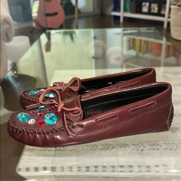Minnetonka opening ceremony Embellished Leather Loafers - Brown womens size 7