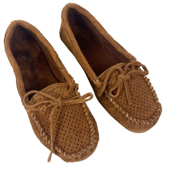 MINNETONKA Suede Lisa Moccasins Flats Loafers Perforated Chestnut Brown Womens 8