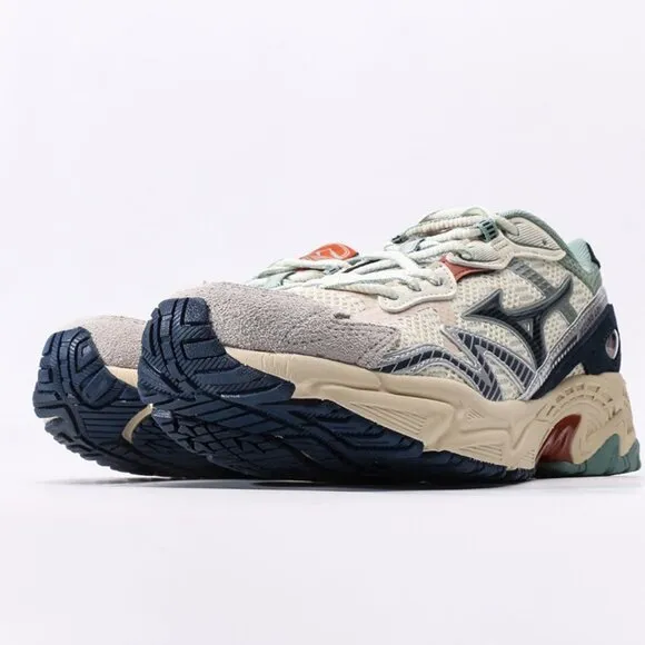Mizuno Adventure Twe Beige Sneakers