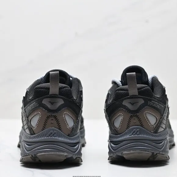 Mizuno Adventure Twe Black Mesh Sneakers