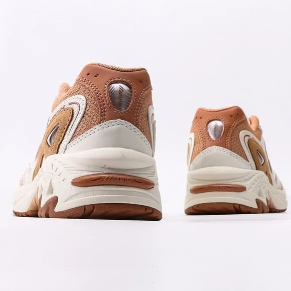 Mizuno Adventure Twe Brown Mesh Sneakers