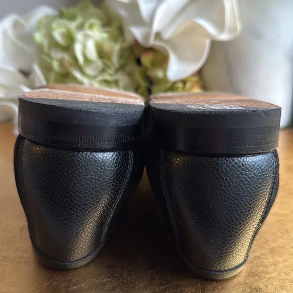 Moreschi Loafers in Black Suede and Pebbled Leather