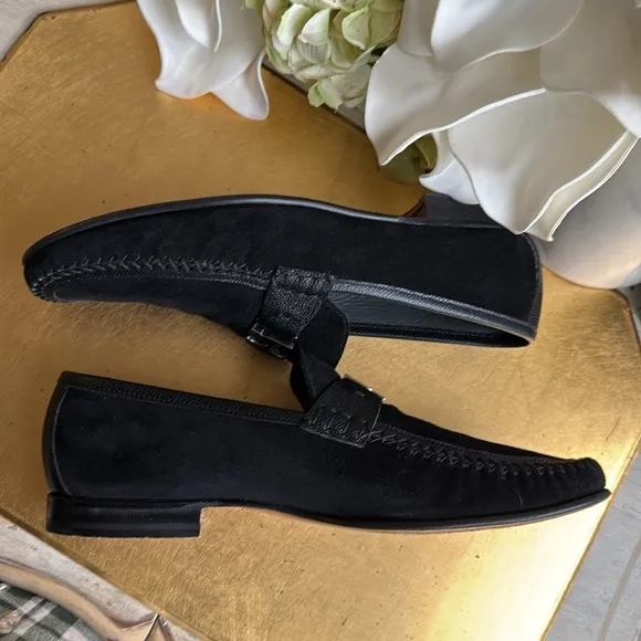 Moreschi Loafers in Black Suede and Pebbled Leather