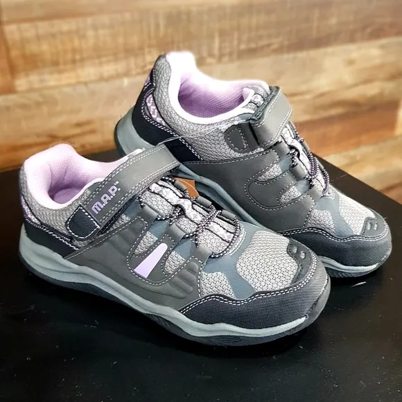 MOTION ADVENTURE PLAY SNEAKERS