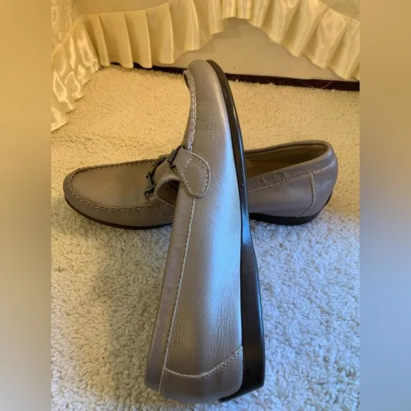 MUNRO AMERICAN KIMI WOMENS LEATHER LOAFERS
