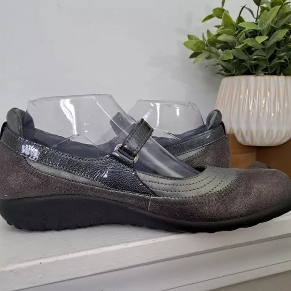 Naot Kirei Mary Jane Flats Leather Grey Pewter Comfort Shoes Boho Women's Sz 9