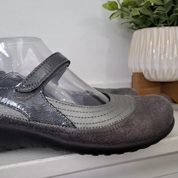 Naot Kirei Mary Jane Flats Leather Grey Pewter Comfort Shoes Boho Women's Sz 9