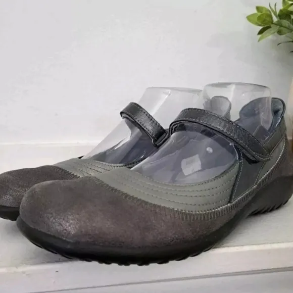 Naot Kirei Mary Jane Flats Leather Grey Pewter Comfort Shoes Boho Women's Sz 9