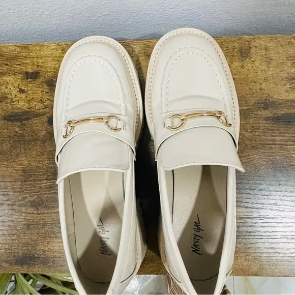Nasty Gal Patent Leather Buckle Detail Loafers Womens Size 9.5 Chunky Bratz Shoe