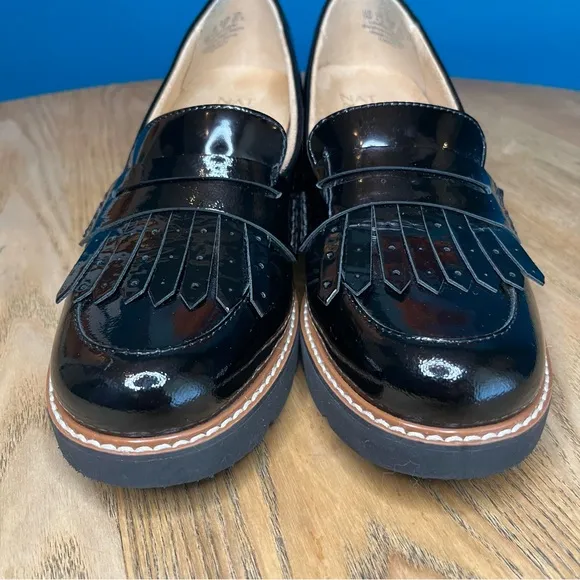 Naturalizer Darcy Lug Sole Penny Loafers Black Patent Chunky Platform Women’s 7