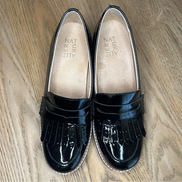 Naturalizer Darcy Lug Sole Penny Loafers Black Patent Chunky Platform Women’s 7