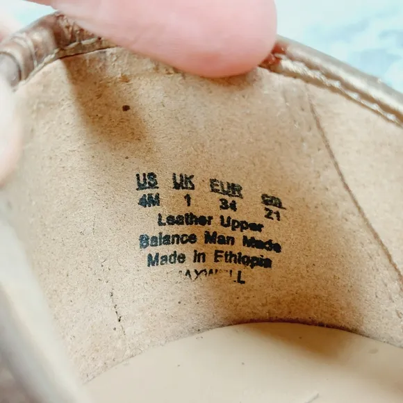 Naturalizer Womens Flexy Gold Leather Round Toe Ballet Flats E529