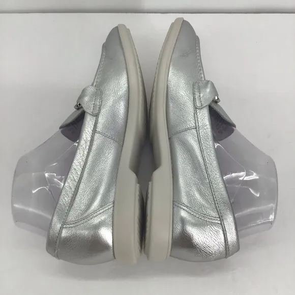 Naturalizer Women’s Ravenna Leather Slip-On  Loafers Silver NWOT Casual Size 7