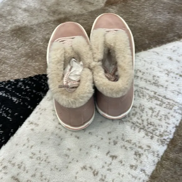Nautica furry lined boots