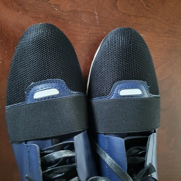 Navy Blue Sneakers with Hybrid Design and Elastic Strap