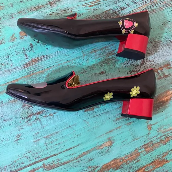 Neefs Vegan Leather Heart Loafers