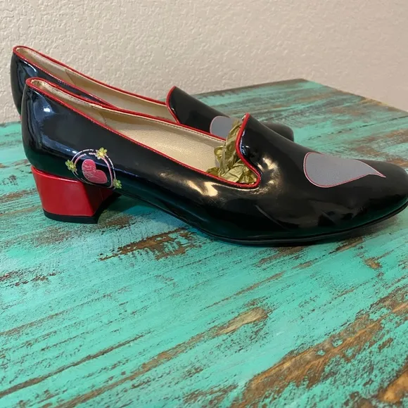 Neefs Vegan Leather Heart Loafers