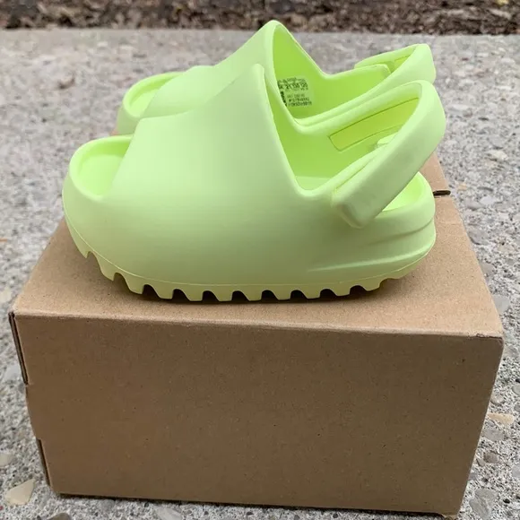 NEW Adidas Yeezy Slide Green Glow Size 5K 5C Toddler