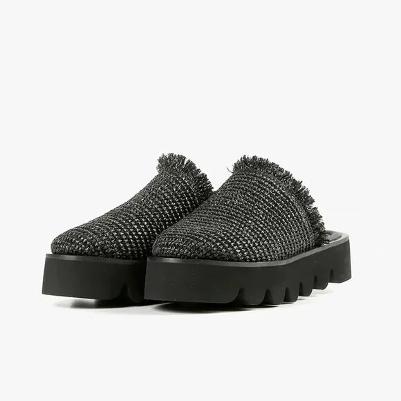 NEW ALL BLACK Raffy Round Lugg Flats black for women 764tn