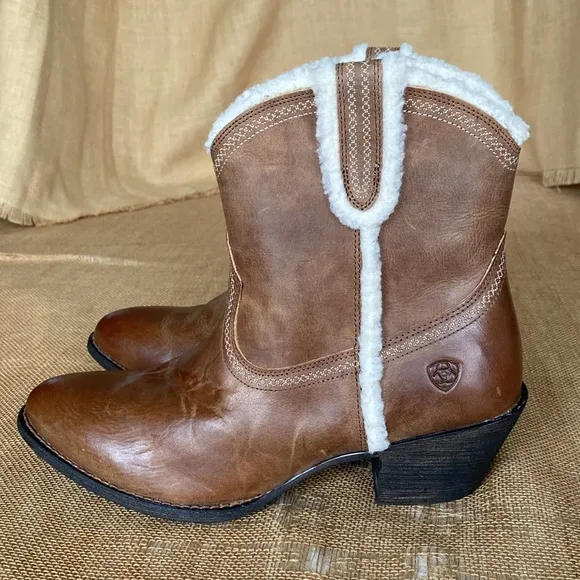 NEW Ariat Darlin Fleece Lined Sandstorm Leather Cowboy Boots