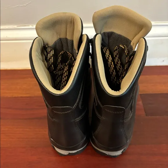 NEW Asolo Men’s TPS 535 Length V EVO hiking boots.  Size 10.5 Wide
