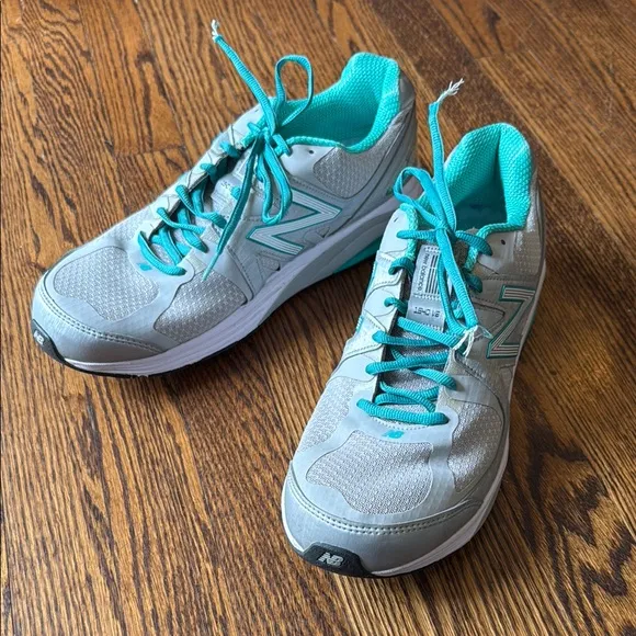 New Balance 1540 V2 Men’s 13 Gray and Blue Sneakers with Breathable Mesh