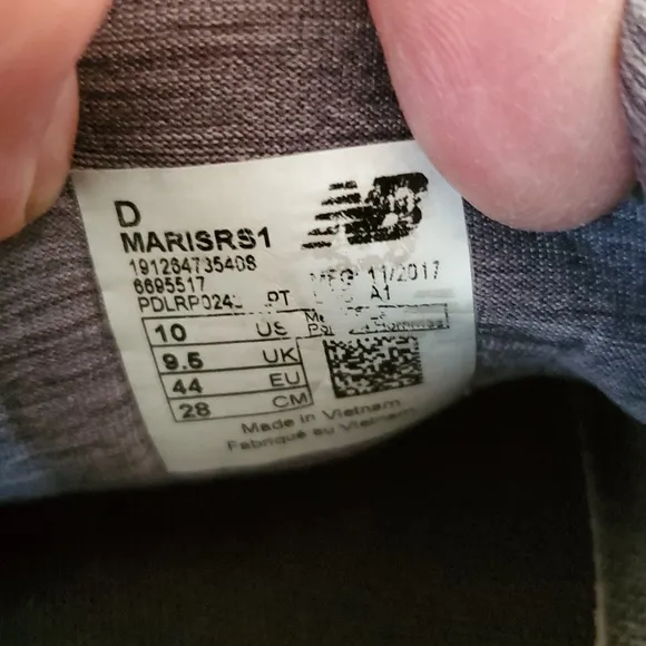 New Balance Arishi Maris Sneakers