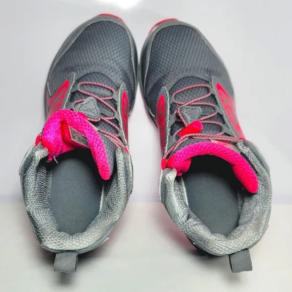 New Balance Big boys size 7 Grey &amp; Pink 700v1 Hiking sneakers.
