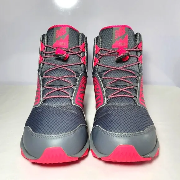 New Balance Big boys size 7 Grey &amp; Pink 700v1 Hiking sneakers.