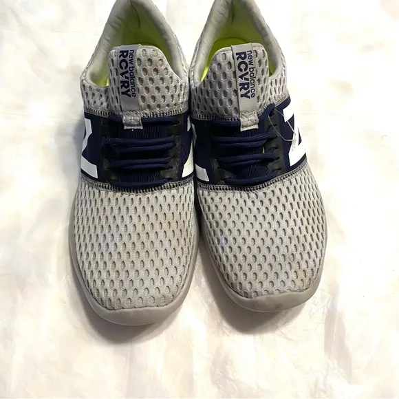 New Balance RCVRY v2 training mesh sneakers gray navy SZ 10 NWOT