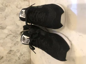 New Balance Sneakers Mens Size 9.5 Black White 574 Mesh Suede Style