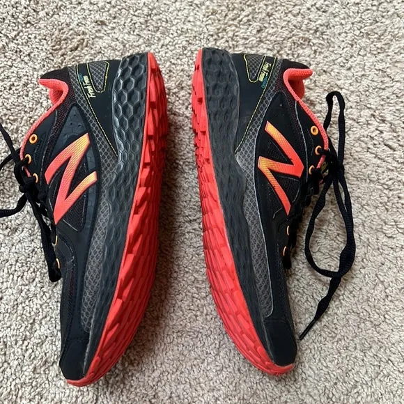 New Balance SZ 9 fresh foam Hierro running sneakers.