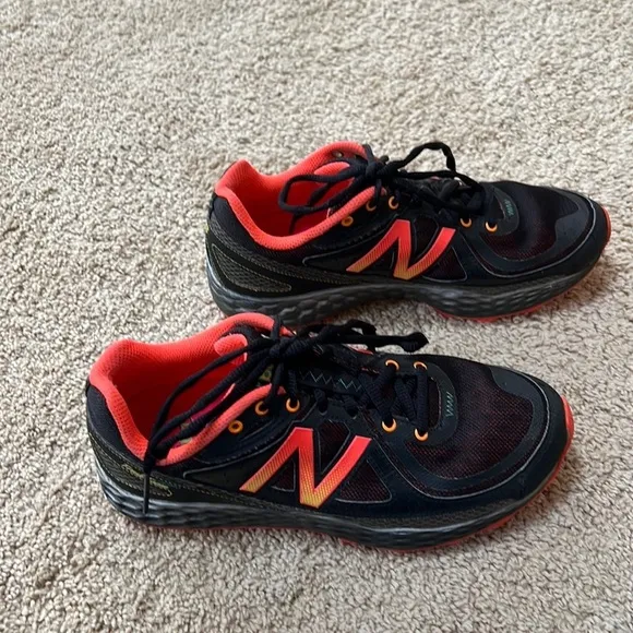 New Balance SZ 9 fresh foam Hierro running sneakers.