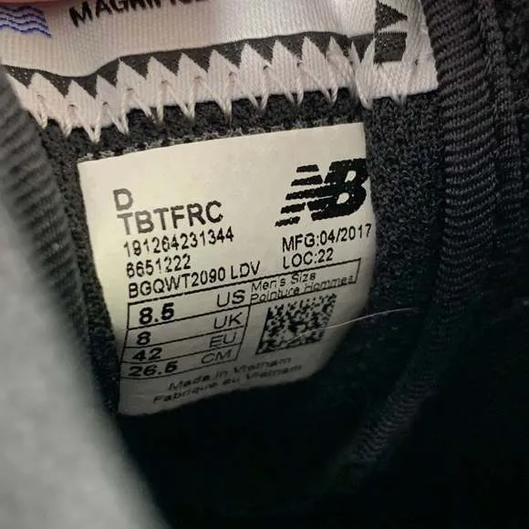 NEW BALANCE Trailbuster Black White Mixed Fabrics Mesh Athletic Sneakers