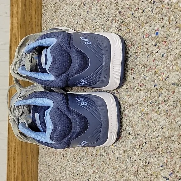 New Balance Walking on a Cloud women's sz 8 wide 847