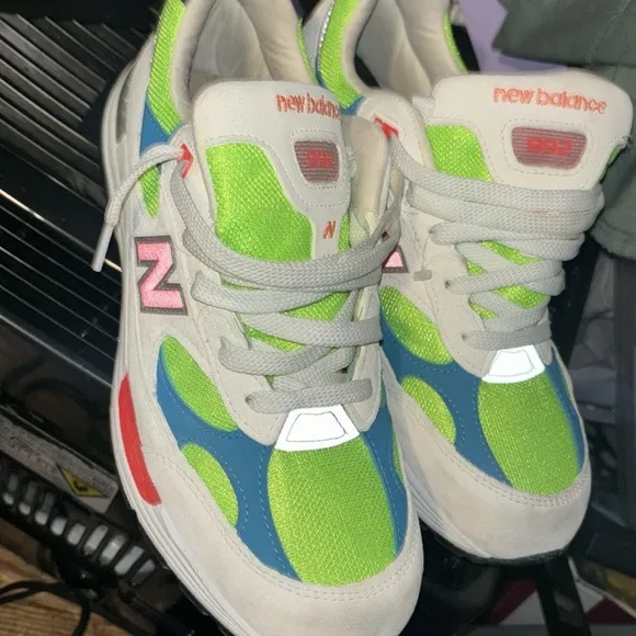 New Balance  White Neon Sneakers 👟
