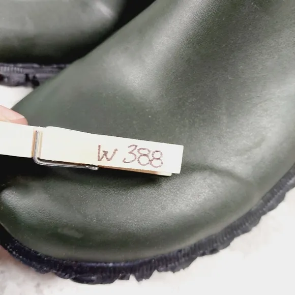 New Bogs Basin Waterproof Rubber Green Chelsea Ankle Boots W388