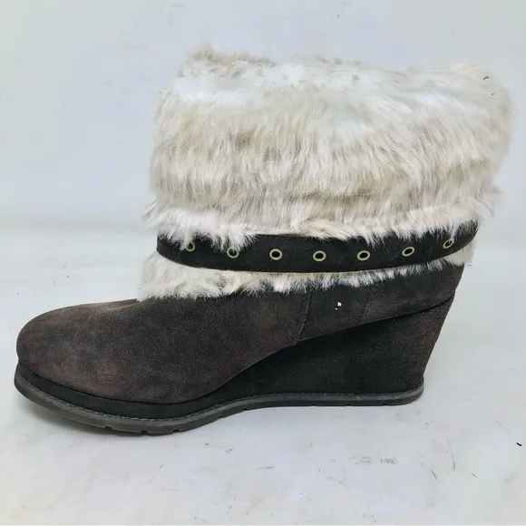 New Caterpillar (Cat) Faux Fur Lined Suede Ankle Boots