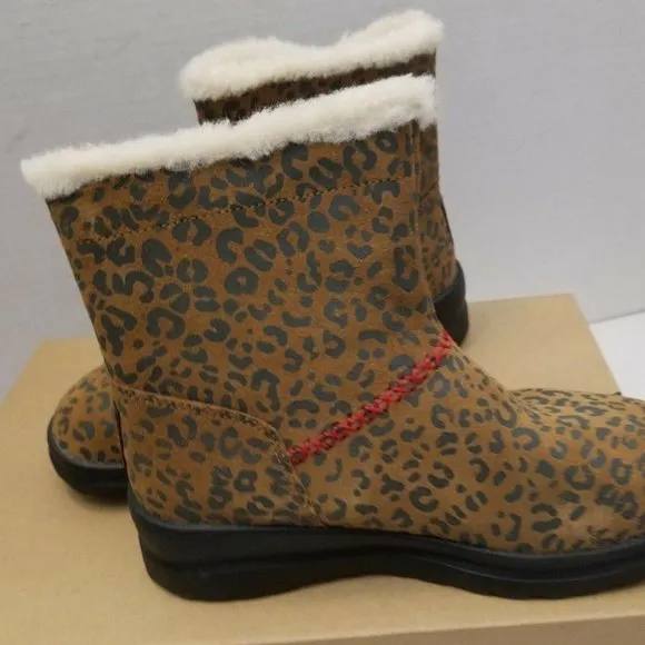 New Chestnut Short Classic Boot I Love❤ UGG Animal Print Leopard Cheetah 1006213