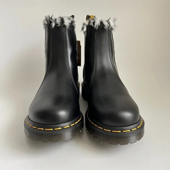 New Dr. Martens Bootie 8M Black Leonore Faux Fur Lined Chelsea Boots