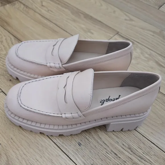 New Free People Lyra Loafers Lug Sole EU 39 US 8 Cantaloupe Neutral Leather Heel