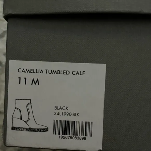 New in box! High end Aquatalia blk leather wedge boot sz 11- dropped firm price