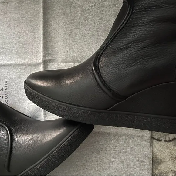 New in box! High end Aquatalia blk leather wedge boot sz 11- dropped firm price