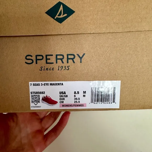 *NEW in box* Size 8.5 Sperry Women 7 Seas 3-Eye Magenta Mesh Upper Sneakers