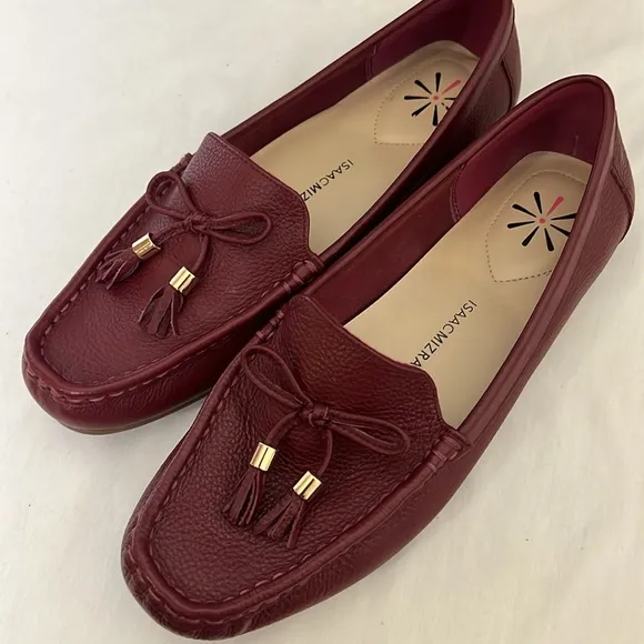 New Isaac Mizrahi Live Red/Gold Bow Front with Tassels Leather Moccasins 7M