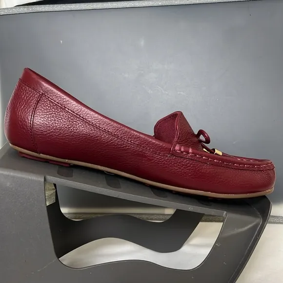New Isaac Mizrahi Live Red/Gold Bow Front with Tassels Leather Moccasins 7M